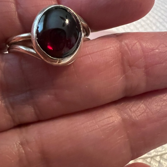 Solid Garnet Sterling Silver Cabochon Gemstone Ring - Picture 4 of 6